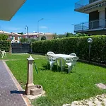 Trilocale Con Giardino E Posto Auto A - M152