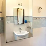 Trilocale Con Giardino E Posto Auto A - M152 *