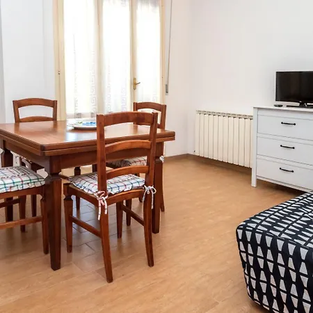 Trilocale Con Giardino E Posto Auto A - M152 * Marcelli