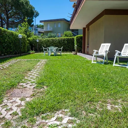 Trilocale Con Giardino E Posto Auto A - M152 Marcelli