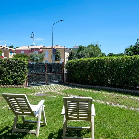 Trilocale Con Giardino E Posto Auto A - M152 *