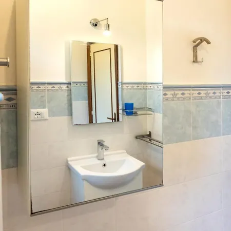 Trilocale Con Giardino E Posto Auto A - M152 *
